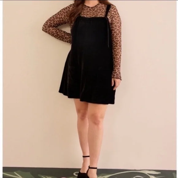 arula black skirtall dress - Picture 2 of 5